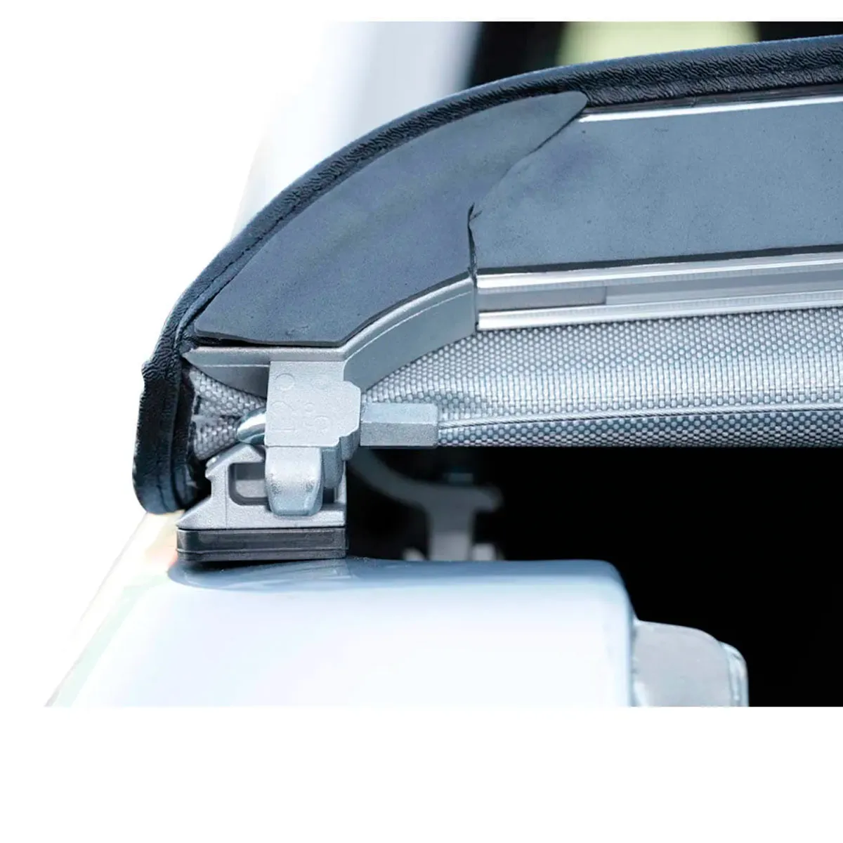 capota_maritima_flash_force_strada_cabine_estendida_2001_a_2013_mantendo_os_ganchos_da_cacamba_e_sem_19674_2_9a0b2d543214362650af98864bbadeb6